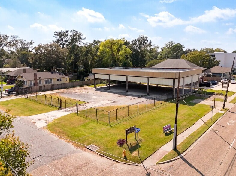 Mid-City Portfolio portfolio of 3 properties for sale on LoopNet.ca - Building Photo - Image 3 of 17