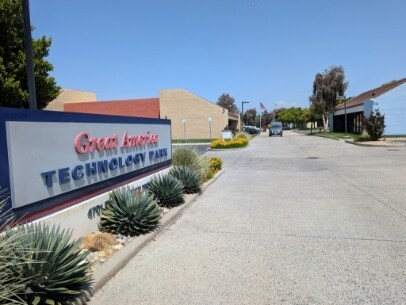 4701 Patrick Henry Dr, Santa Clara, CA à louer Photo du bâtiment- Image 1 de 60