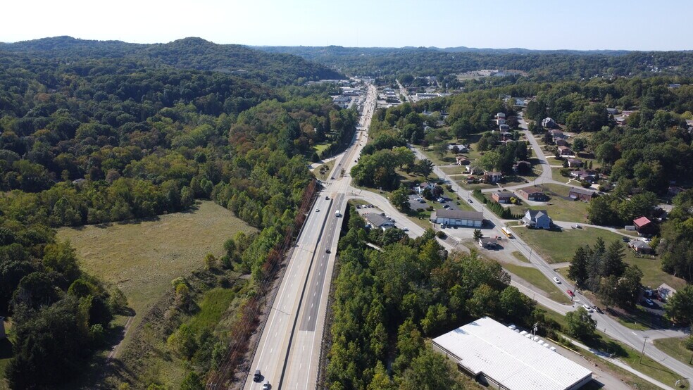 4813 William Penn Hwy & Hunt Club Ct, Murrysville, PA à vendre - Photo du bâtiment - Image 2 de 11