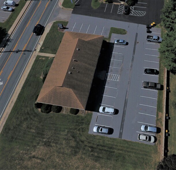 753-755 Walker Rd, Dover, DE à vendre - Photo du bâtiment - Image 2 de 8