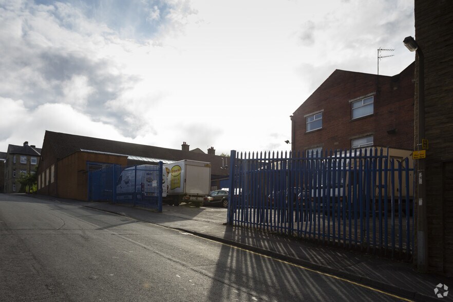 Westend St, Bradford à vendre - Photo du bâtiment - Image 2 de 5