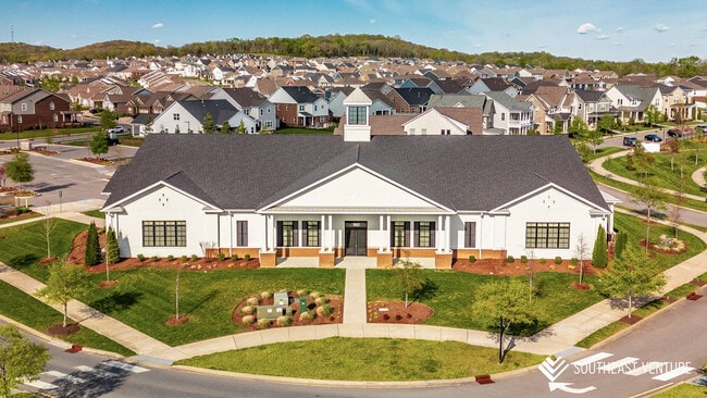 More details for 1660 Drakes Creek Rd, Hendersonville, TN - Retail for Sale