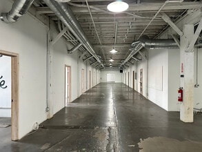 1650 Naud St, Los Angeles, CA for lease Interior Photo- Image 2 of 4