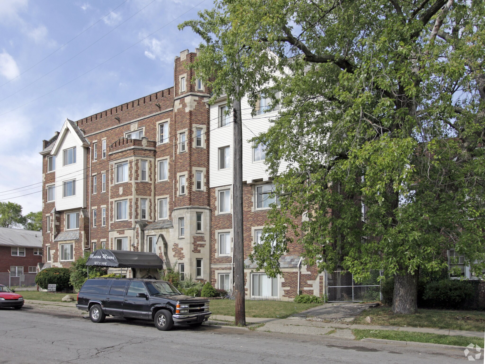 59 Monroe St, Pontiac, MI for sale Primary Photo- Image 1 of 4