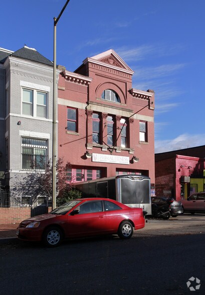 219 M St NW, Washington, DC à vendre - Photo du bâtiment - Image 2 de 2