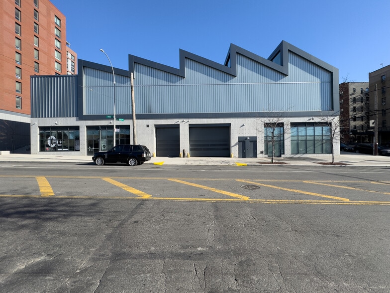 720 Tiffany St, Bronx, NY for lease - Building Photo - Image 3 of 8