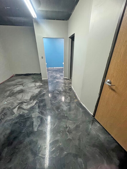 36454-36474 Groesbeck Hwy, Clinton Township, MI for lease - Interior Photo - Image 2 of 18