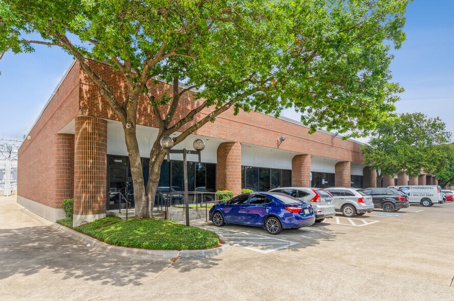 10410-10420 Miller Rd, Dallas, TX à louer - Photo du bâtiment - Image 2 de 14