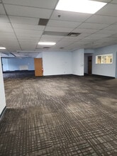 100 Grove Rd, West Deptford, NJ for lease Interior Photo- Image 2 of 2