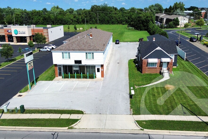 1026-1028 N Main St, Bowling Green, OH à vendre - Photo du bâtiment - Image 2 de 11