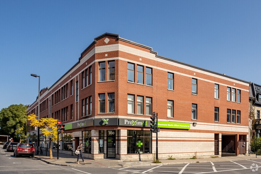 800-810 Rue Ontario E, Montréal, QC for lease - Primary Photo - Image 1 of 3