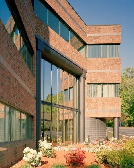 6 Fortune Dr, Billerica, MA à louer - Photo du bâtiment - Image 2 de 4