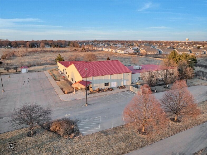7481 Mill rd, Yorkville, IL à vendre - Photo du bâtiment - Image 2 de 19