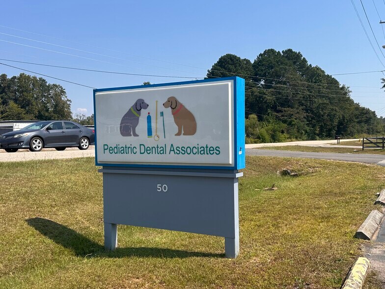 50 Cropwell Dr, Pell City, AL à vendre - Photo du bâtiment - Image 3 de 20