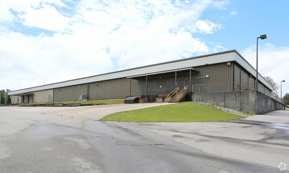 4906 NW Research Dr, Huntsville, AL à louer - Photo du bâtiment - Image 2 de 7