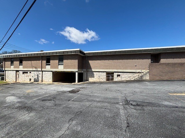 504 W Memorial Dr, Dallas, GA à vendre - Photo du bâtiment - Image 3 de 5