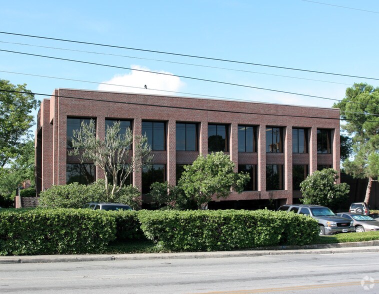 7979 Broadway St, San Antonio, TX à louer - Photo du bâtiment - Image 3 de 8