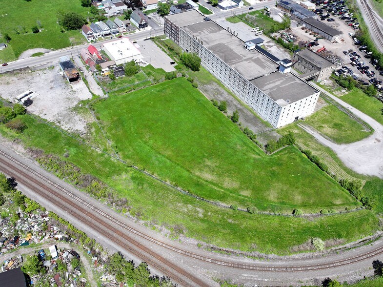 22 & 23 Bender Ave, Buffalo, NY for sale - Building Photo - Image 2 of 2