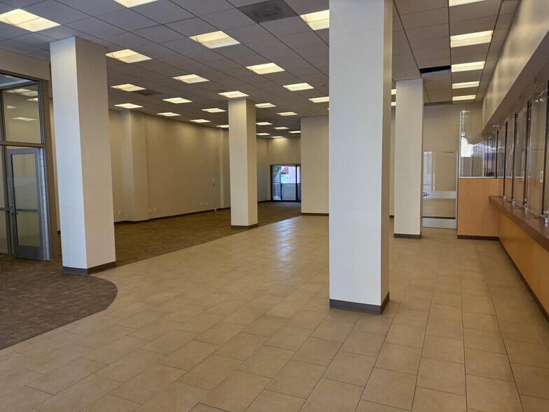 525-535 S Myrtle Ave, Monrovia, CA à louer - Photo du bâtiment - Image 2 de 32