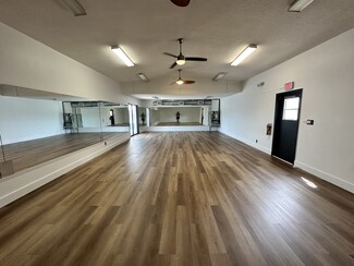 Plus de détails pour 1888 S Pinellas Ave, Tarpon Springs, FL - Plusieurs types d'espaces à louer