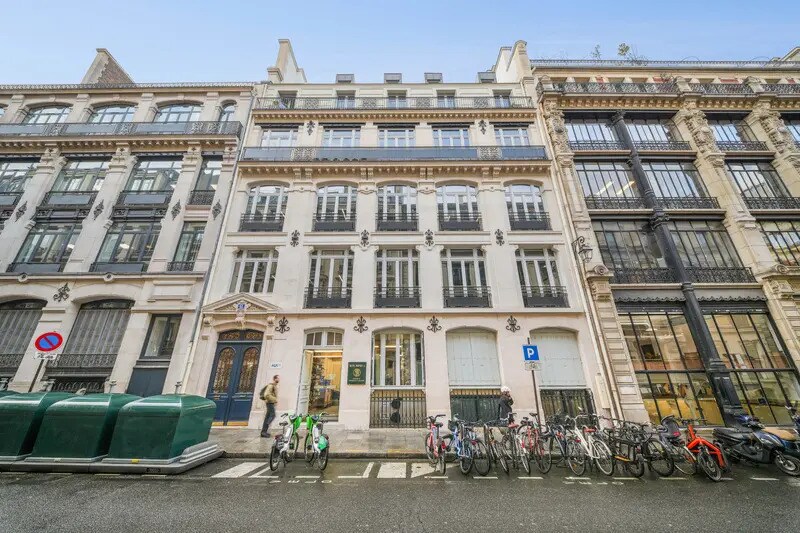 Office in Paris for lease Building Photo- Image 1 of 16