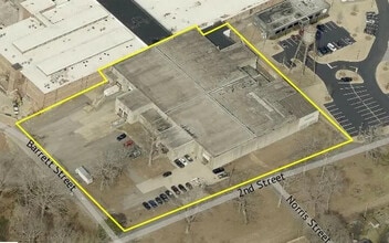 136 2nd St, Monroe, GA - Aerial map view