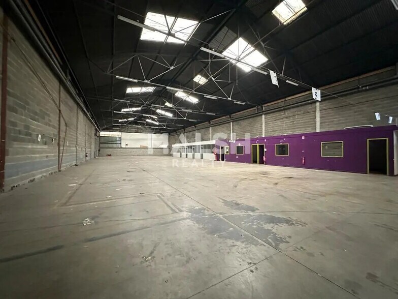 Bureau dans Vénissieux à louer - Photo intérieure - Image 3 de 10