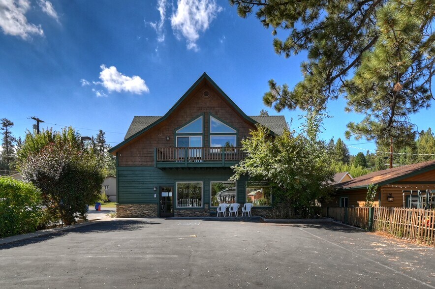 42561 Moonridge Rd, Big Bear Lake, CA à vendre - Photo du bâtiment - Image 2 de 47