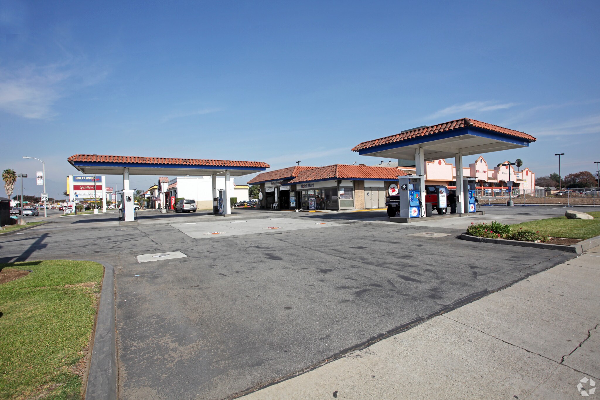 1004 N Hacienda Blvd, La Puente, CA for lease Primary Photo- Image 1 of 4