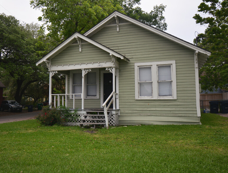 1001 N Park St, Brenham, TX à vendre - Photo principale - Image 1 de 11