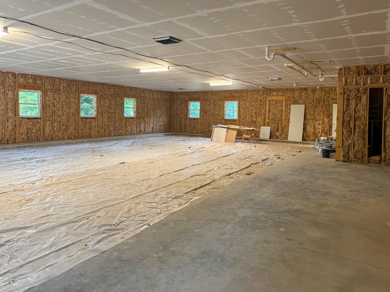 1617 Sugar Hill rd, Marion, NC for lease - Primary Photo - Image 2 of 3