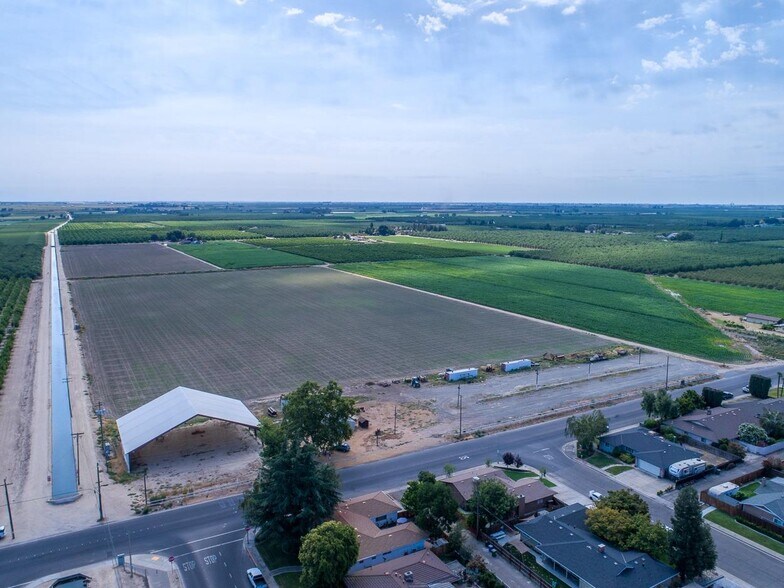 716 N Daubenberger Rd, Turlock, CA à vendre - Aérien - Image 2 de 7