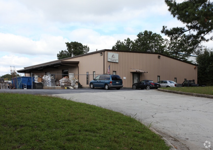 6740 Tribble St, Lithonia, GA à vendre - Photo principale - Image 2 de 13