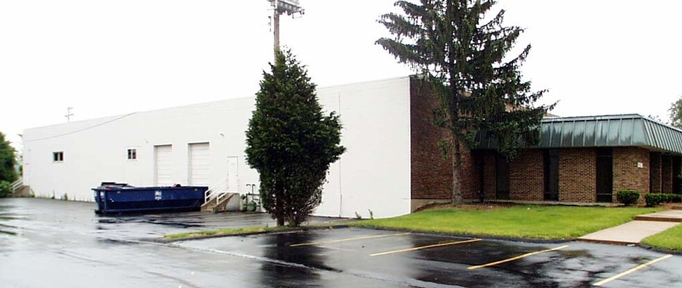 2326 Grissom Dr, Saint Louis, MO à louer - Autre - Image 2 de 10