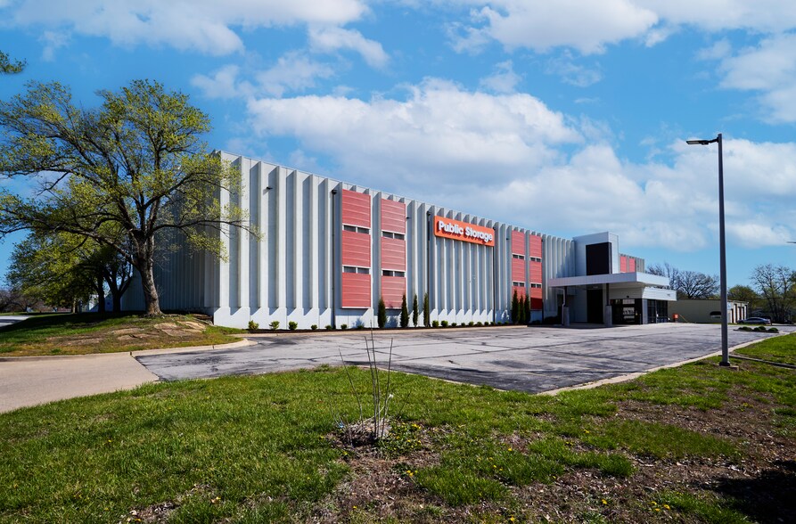 225 N Monroe St, Olathe, KS à vendre - Photo principale - Image 1 de 11