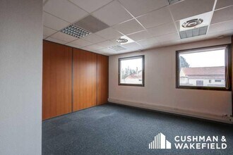 18 Rue Elie Pelas, Marseille for lease Interior Photo- Image 1 of 4