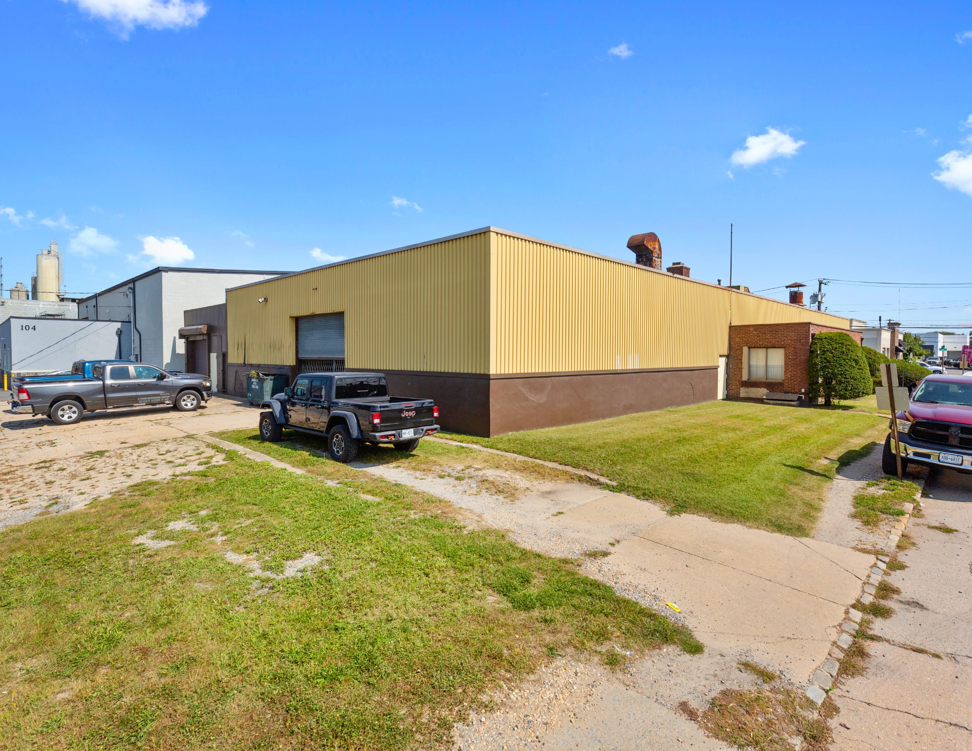 589 Main St, Westbury, NY for sale Building Photo- Image 1 of 1