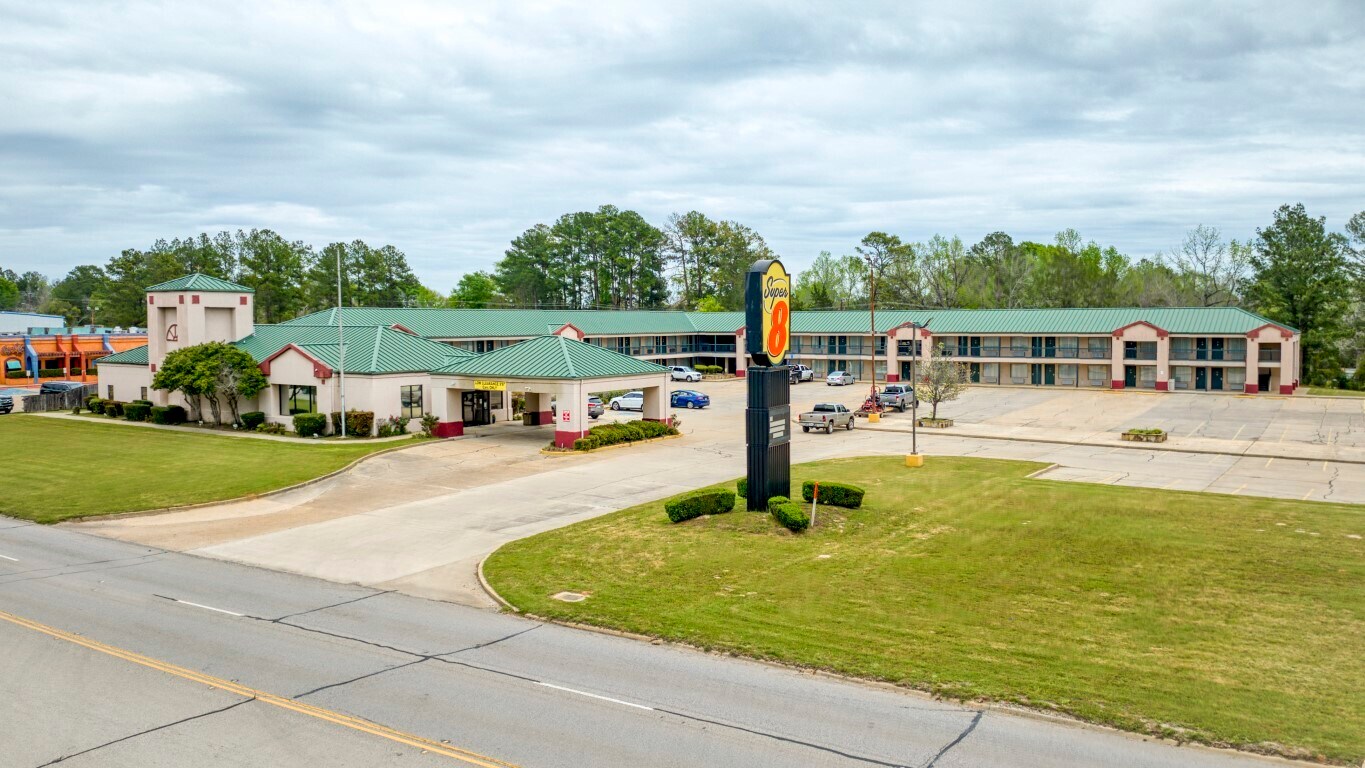 2100 N Wheeler St, Jasper, TX à vendre Photo du bâtiment- Image 1 de 13