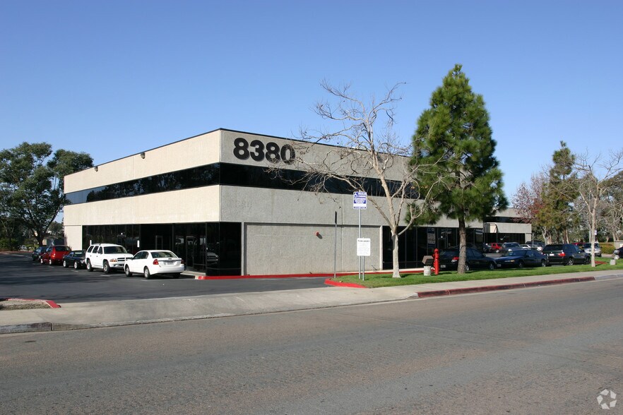 8380 Miramar Mall Rd, San Diego, CA à louer - Photo du bâtiment - Image 2 de 16