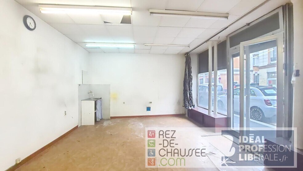 Bureau dans Paris à vendre - Photo du bâtiment - Image 1 de 5