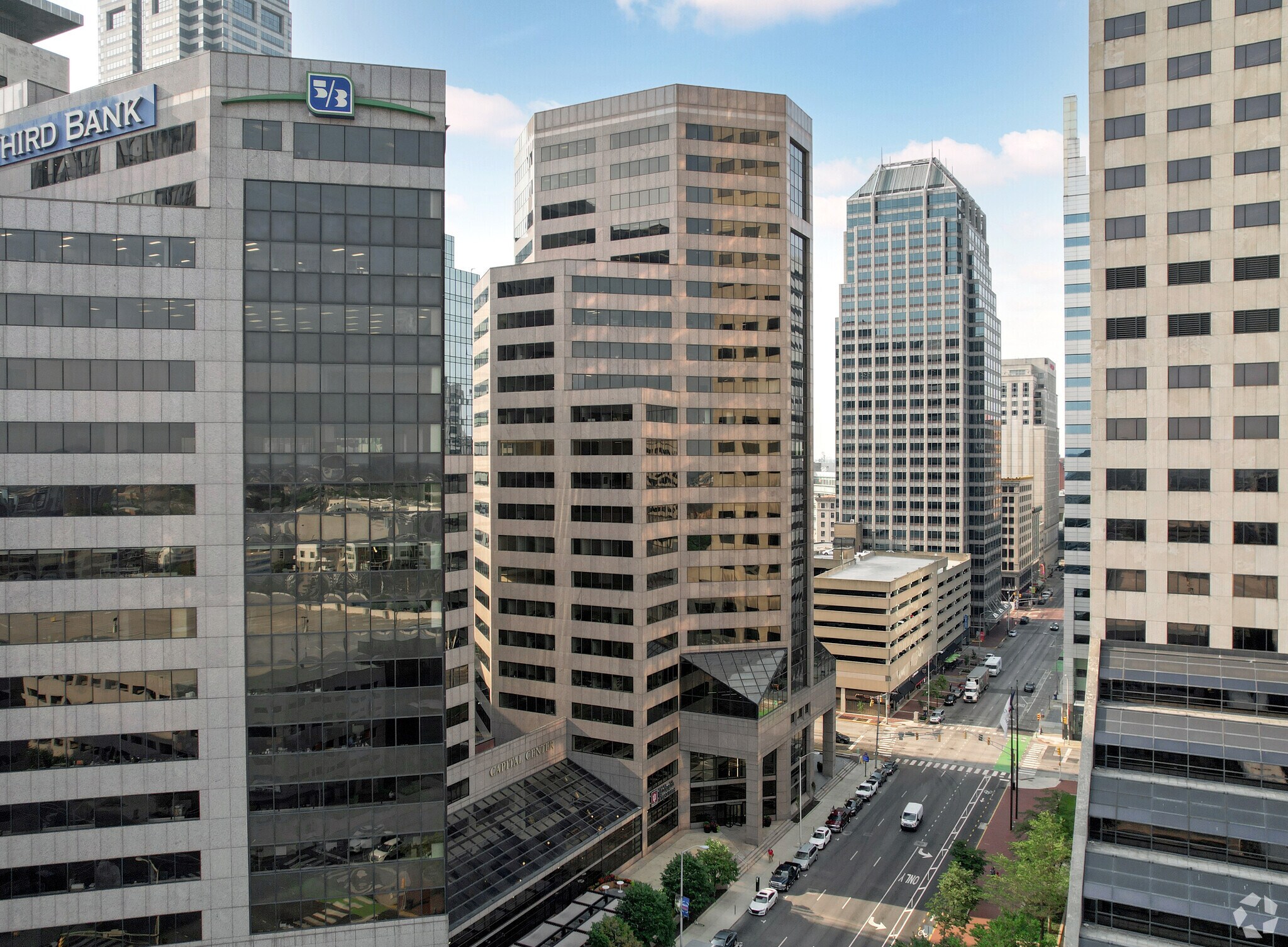 201 N Illinois St, Indianapolis, IN à louer Photo principale- Image 1 de 28