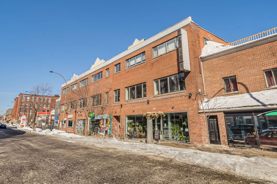 5409-5431 Boul Saint-Laurent, Montréal, QC à louer - Photo principale - Image 1 de 3