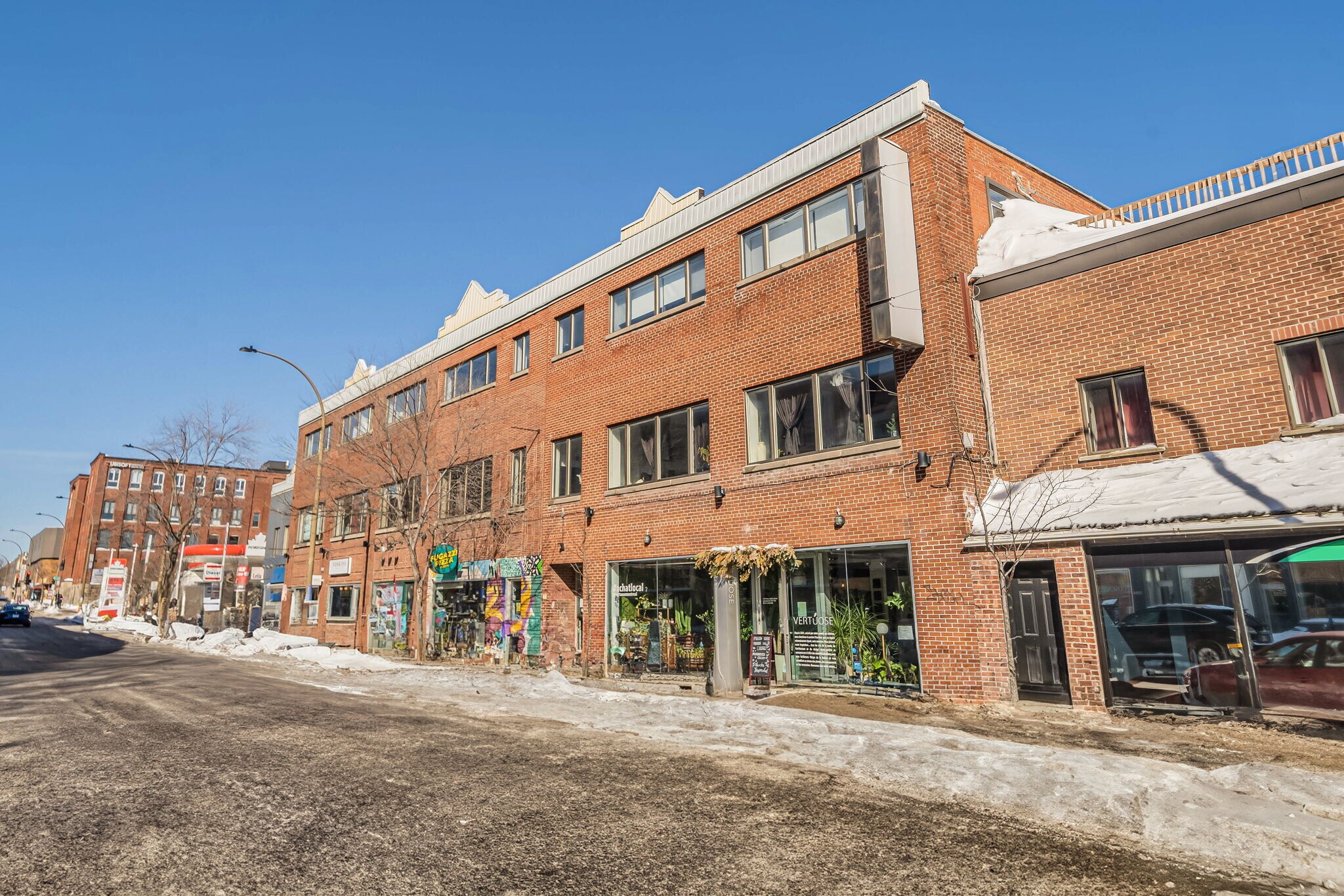 5409-5431 Boul Saint-Laurent, Montréal, QC à louer Photo principale- Image 1 de 4