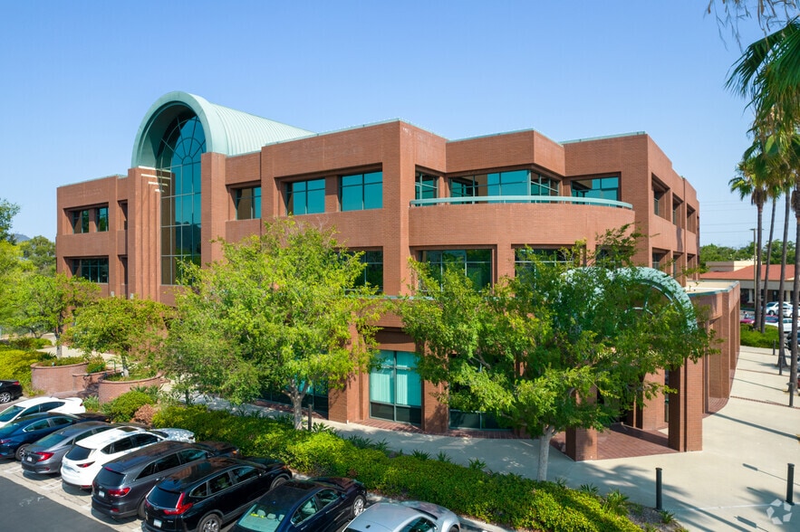 27450 Ynez Rd, Temecula, CA for lease - Building Photo - Image 2 of 12