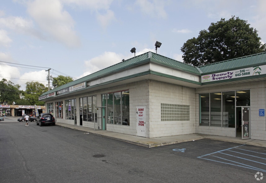 1146-1160 Front St, Uniondale, NY for sale - Building Photo - Image 2 of 15