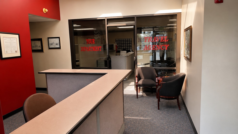 13600 Triadelphia Rd, Glenelg, MD for lease - Building Photo - Image 3 of 8