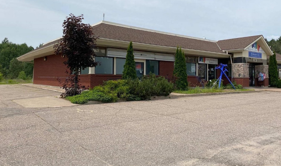 33373 Ontario 17, Deep River, ON for lease - Building Photo - Image 2 of 3