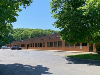 More details for 903 Armstrong St, Algonquin, IL - Industrial for Lease