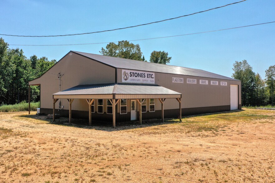 22000 Main St E, Huntingdon, TN à vendre - Photo du bâtiment - Image 3 de 23