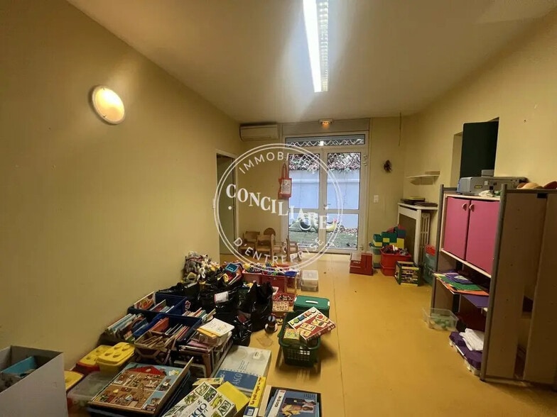 Office in Toulouse for lease - Building Photo - Image 3 of 5